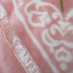 毛布　ブランケット　シングル　ピンク系の画像