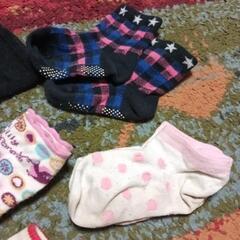 まとめて幼児用靴下☆中古品ですので汚れ、毛玉、使用感ございますの画像