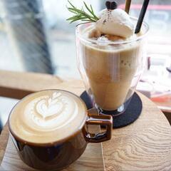 明日カフェできる人いませんか☕？