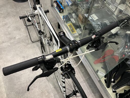 GIANT 「ジャイアント」 FCR1 2014年モデル フラットバーロード / バイチャリ福岡店 ITN04S14TP7S GIANT 「ジャイアント」 FCR1 2014年モデル フラットバーロード