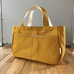 【ハンドメイド】帆布トートバッグ からし色 0822新品未使用 外ポケット付きの画像
