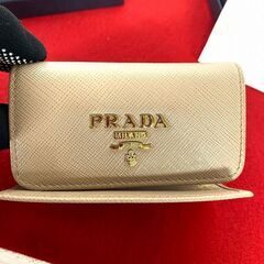 プラダ 4連 キーケース 1PG004 サフィアーノレザー ピンクベージュ メタルレタリングロゴ PRADAの画像