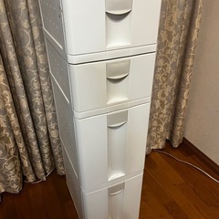 収納棚の画像
