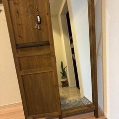 アンティーク風ミラーの画像