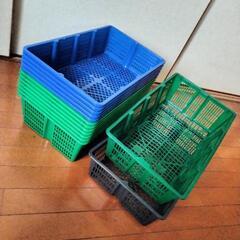 野菜カゴ14個まとめて300円！の画像