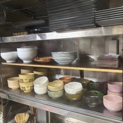 早い者勝ちです(^^) 居酒屋のジョッキ、食器、フライパン、鍋などなどの画像