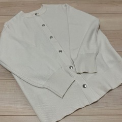 【募集中】GU レディース　カーディガン　Sサイズ　ホワイトの画像