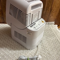 2020年製　アイリスオーヤマ　衣類乾燥機　1K-C500-Wの画像
