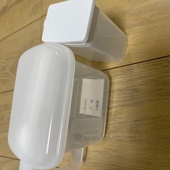 新品✨砂糖、塩入れ✨2個セットの画像