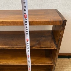 カップ、ソーサーディスプレイ棚の画像