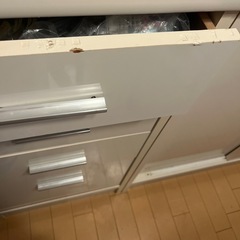 キャビネット　棚の画像