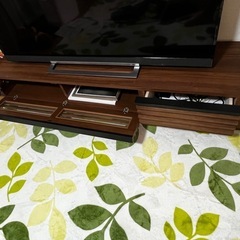 テレビボードの画像