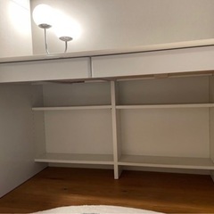 デスクテーブル・収納力◎の画像