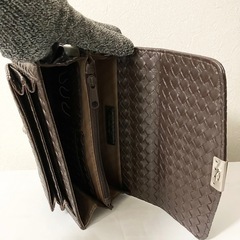 【新品】　手提げハンドバッグ　網目レザー調　濃い茶の画像