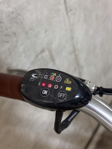 【超希少】ルイガノ LOUIS GARNEAU 電動アシスト自転車 LGS-TR 2E 420mm ホワイト