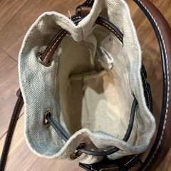 Ｈ&Mのショルダーバッグの画像