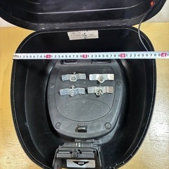 GiVi ジビ　トップケース　リアボックス　中古　割と美品　の画像