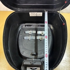 GiVi ジビ　トップケース　リアボックス　中古　割と美品　の画像