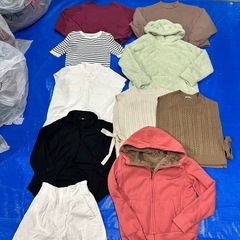 【まとめ売り】【激安】 40点 UNIQLO GU　ユニクロ レディースMサイズ 詰め合わせ40点の画像