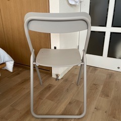 無印良品 スチールパイプ折りたたみチェア　ウォームグレーの画像