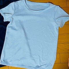 速乾　半袖ポロシャツネイビーと半袖Tシャツ水色　未使用に近い ２枚セット　の画像