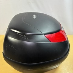 GiVi ジビ　トップケース　リアボックス　中古　傷多め　使用感あり　取り付け金具非正規品
の画像