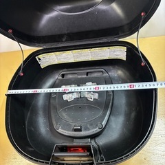 GiVi ジビ　トップケース　リアボックス　中古　傷多め　使用感あり　取り付け金具非正規品
の画像