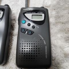 トランシーバー4台セットハンズフリーイヤホン4セット付きです。の画像