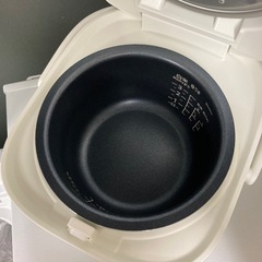 2023年製TIGER 炊飯器 ホワイトjbs-a055 動作確認済の画像