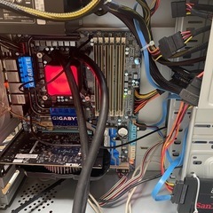 とても古い自作ゲーミングパソコン の画像