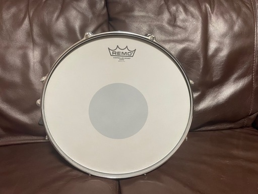 Pearlのスネアドラム 　中古です 楽器