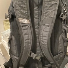 正規品　穴あき　ノースフェイスリュック　の画像