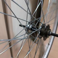 27インチの自転車の前輪。後輪セットの画像