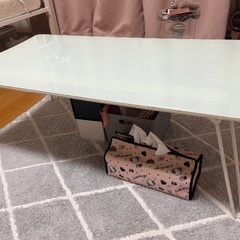 ガラステーブル 水色の画像
