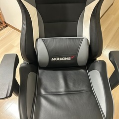 AKRacing ゲーミングチェアの画像