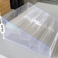 プラスチックショーケースの画像