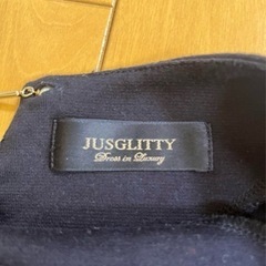 JUSGLITTYカットソーの画像