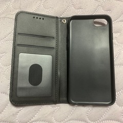 未使用　iPhoneSE 手帳型ケースの画像