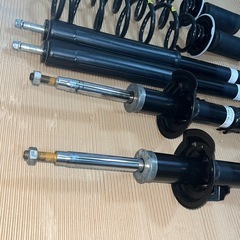 HONDA ホンダ JF3 N-BOX 純正 サスペンションキット サスキット 1台分 51620-TTA-J360-M1 / 51610-TTA-J360-M1 / 52610-TTA-J230-M1 ショックアブソーバー + スプリング 前後左右の画像