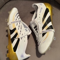 新品 サッカースパイク 24.5 お買い得の画像
