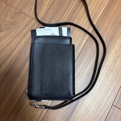 バレンシアガ　パスポート　フォンホルダーの画像