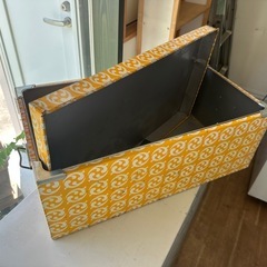昭和レトロ収納缶ケースの画像