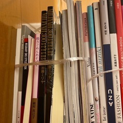 雑誌　本の画像