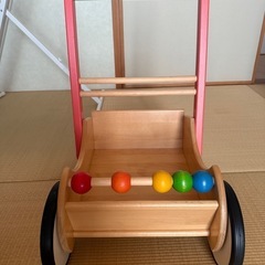 木製歩行器、ベビーウォーカーの画像