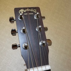 Martin Dreadnought Junior エレキアコースティックギターの画像