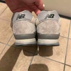 ニューバランススニーカーの画像