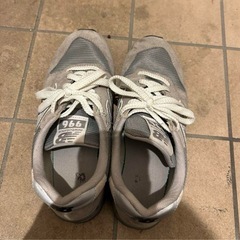 ニューバランススニーカーの画像
