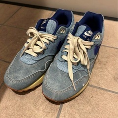 ナイキスニーカーの画像