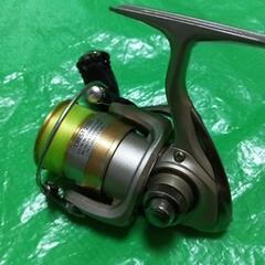 釣り竿とリールの画像
