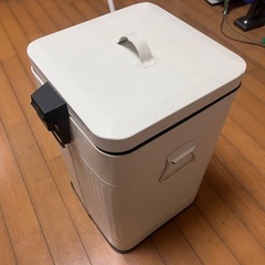 （取引済）ゴミ箱の画像